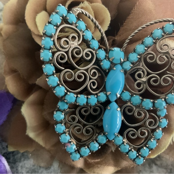 Beautiful Vintage Rare Style Turquoise Butterfly Brooch, D&E Juliana. BOOK PIECE - Picture 2 of 4